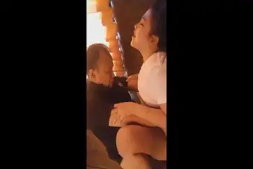 Chú bảo vệ nứng quá đè nhân viên ra địt